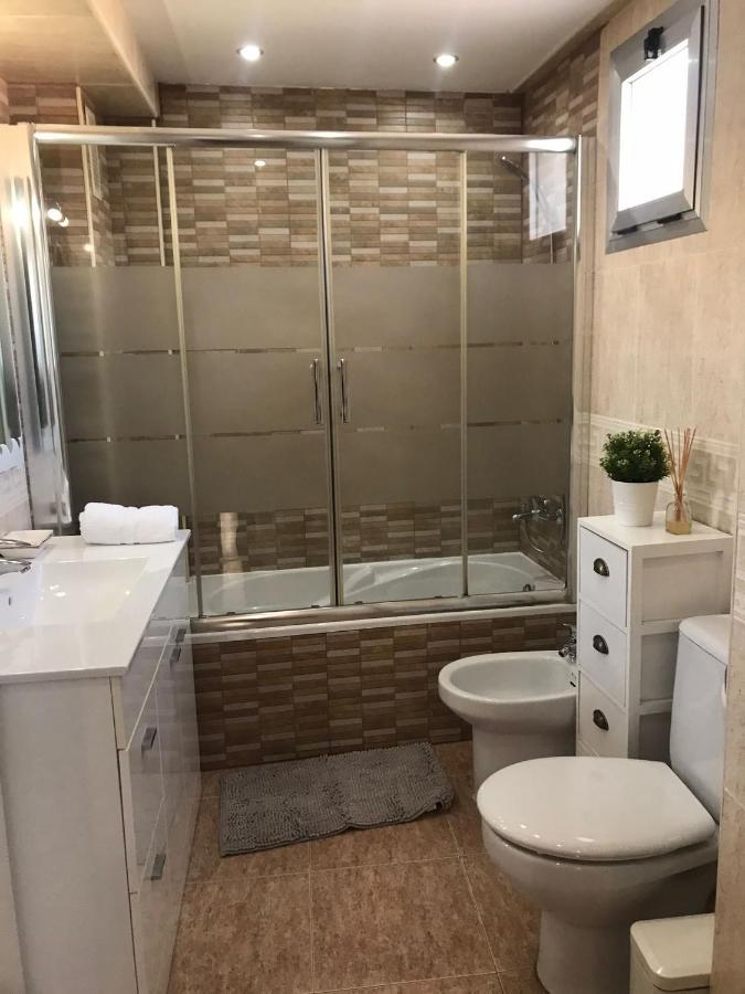 Apartamento Con Parking Gratis En El Centro, 2 Dormitorios Almeria Ngoại thất bức ảnh